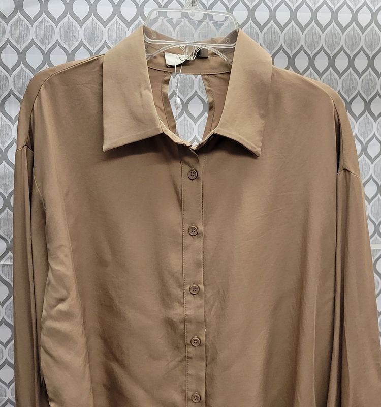 Dress Code Back Knot Shirt