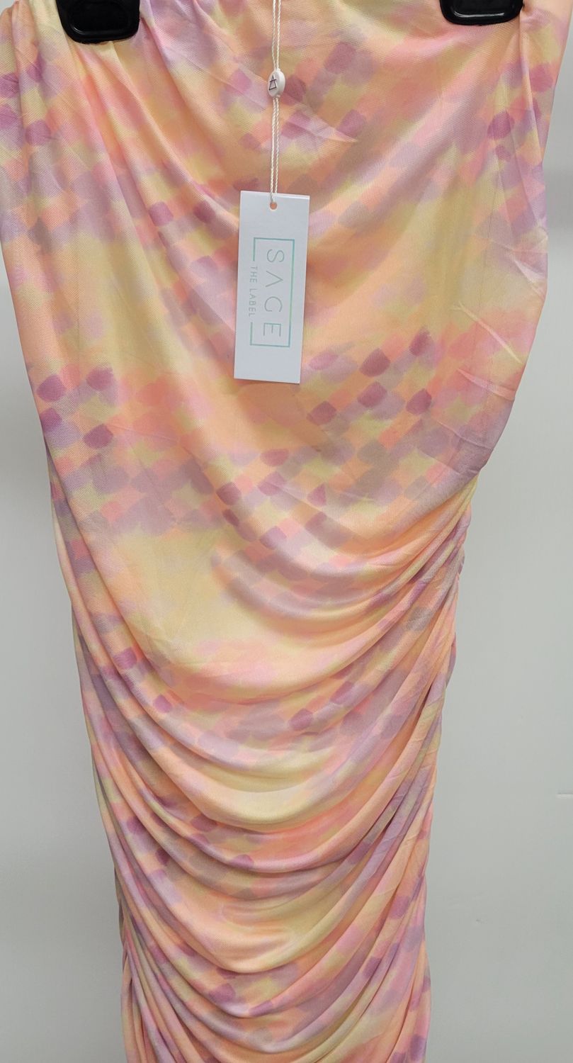 Glowing Ruched Midi Sk