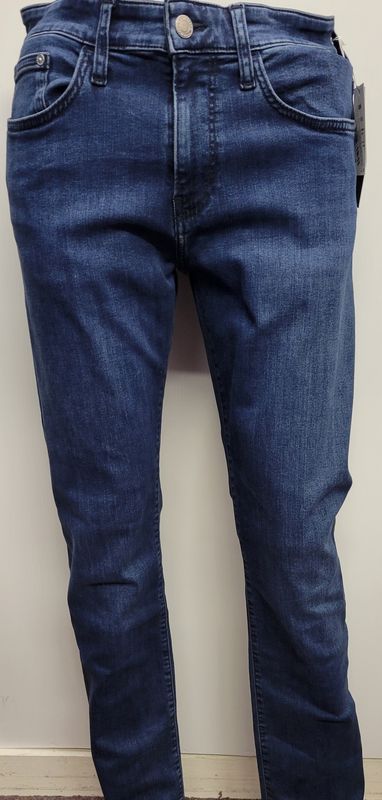 Zach Straight Leg Midnight Feather Blue