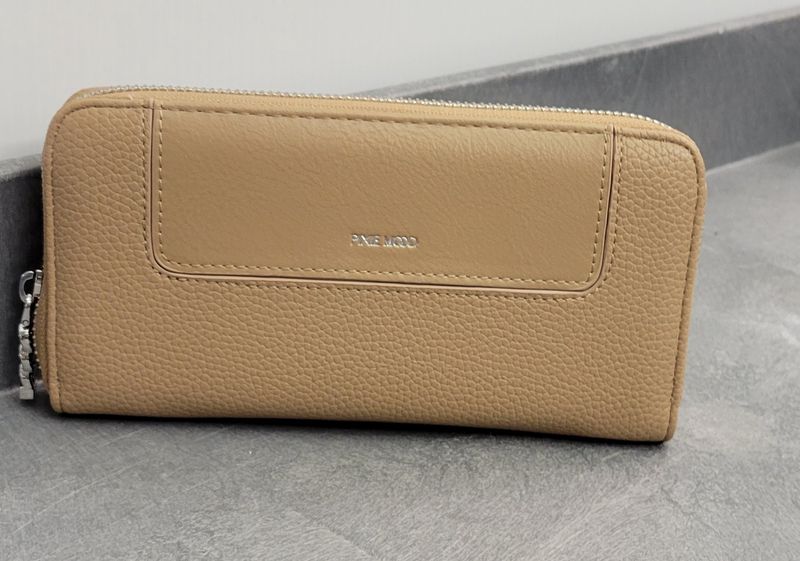 Mae Zip Wallet