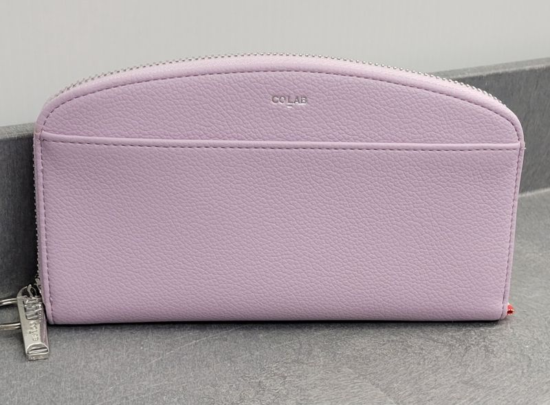 Louve Isla Curved Zip Wallet