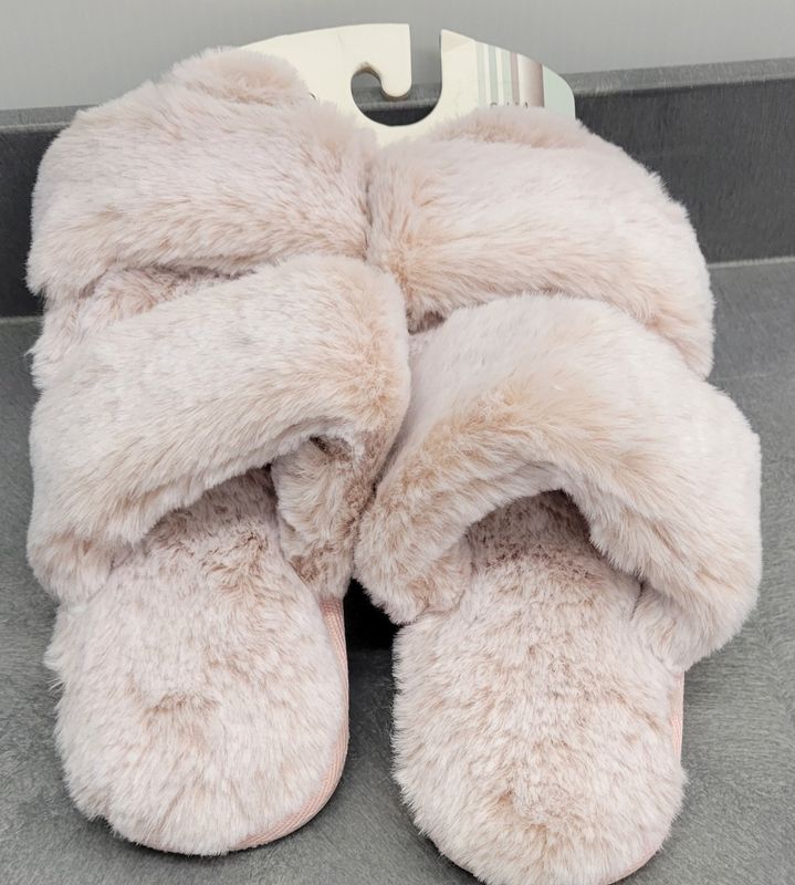 Two Strap Fur Slipper