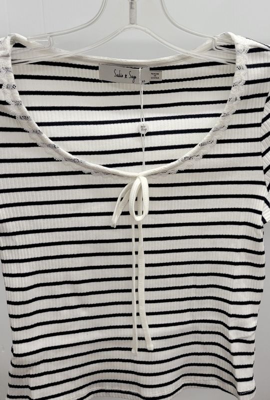 Dejavu Striped Top
