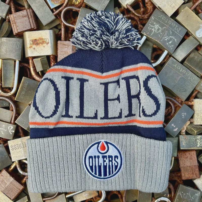 NHL Oilers Classic Pom Knit