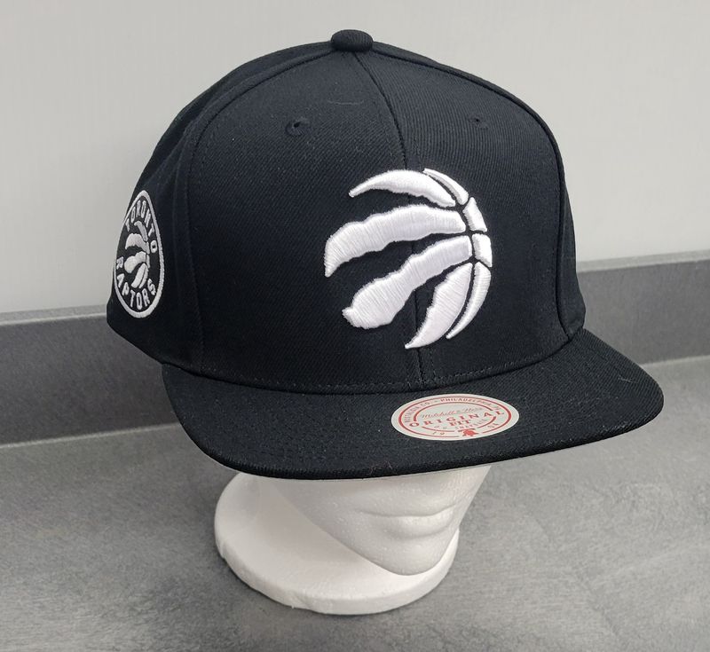 NBA Raptors Black-Black Hat