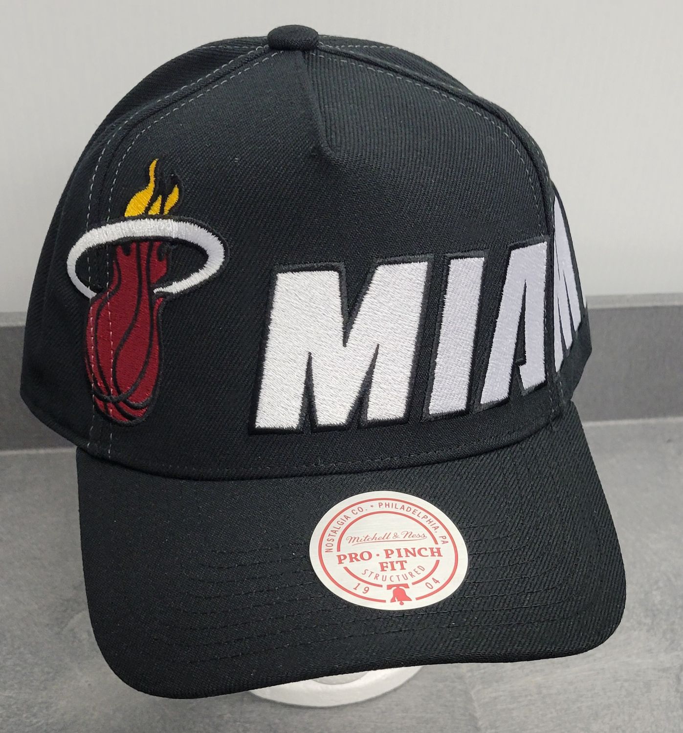 NBA Miami Heat Busted Pro Hat