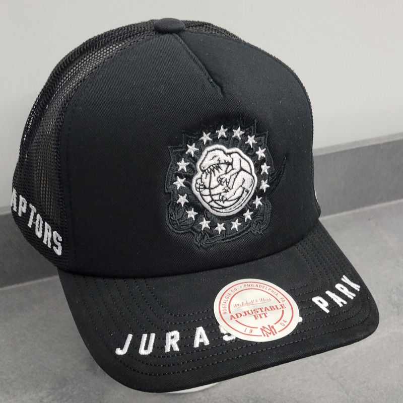 NBA Raptor Star Trucker Hat