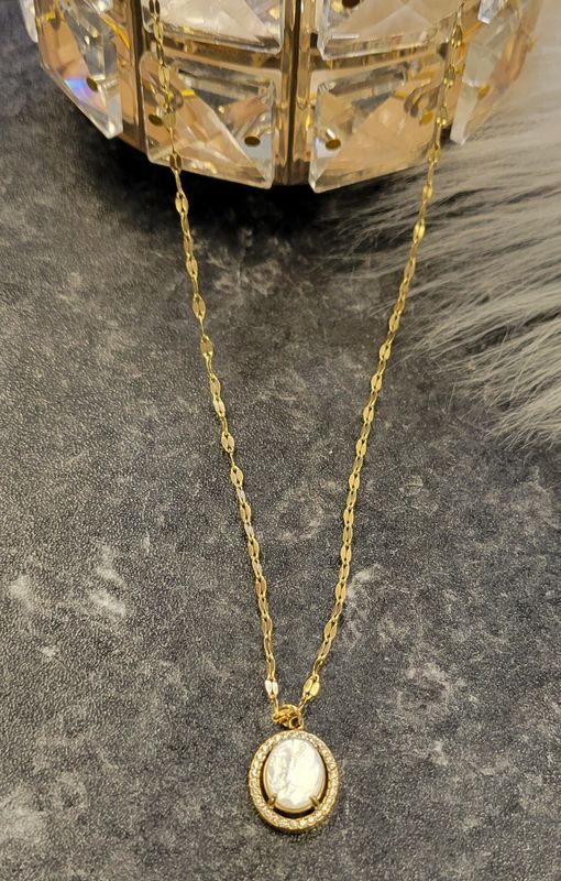 Hammela Necklace