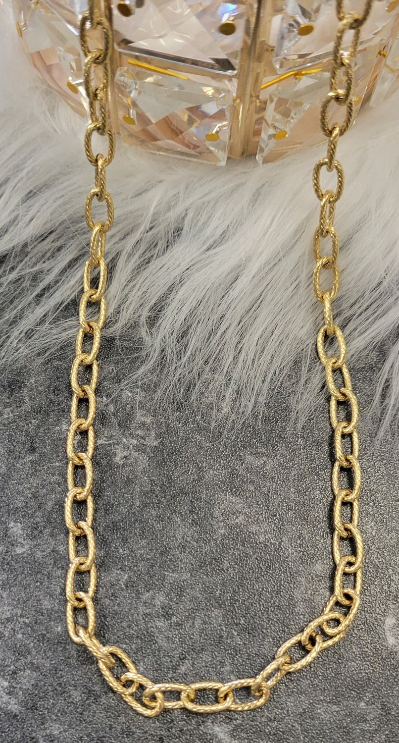 Kya Necklace
