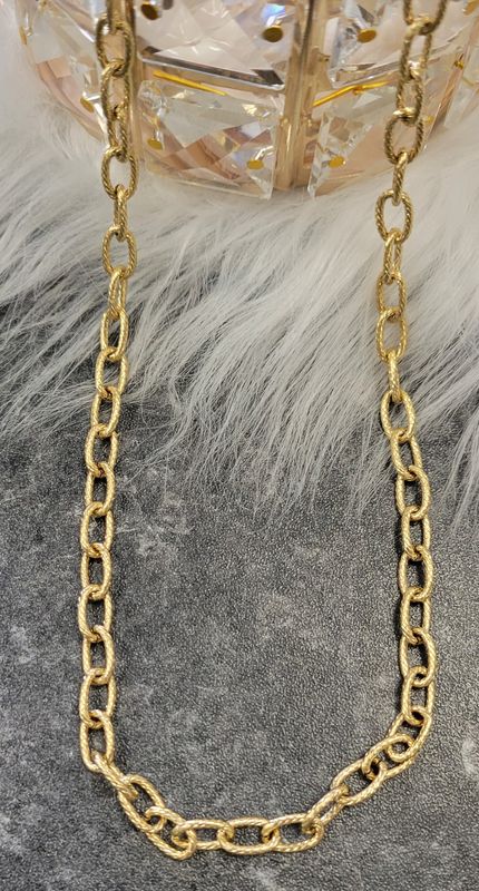 Kya Necklace