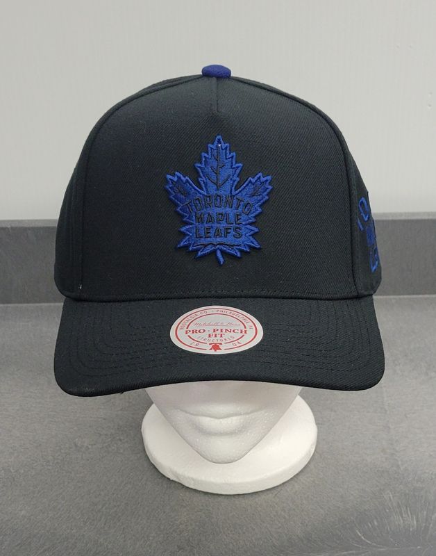 NHL Maple Leafs Legends Hat