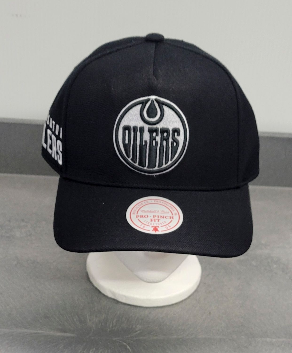 NHL Oilers Moon Hat