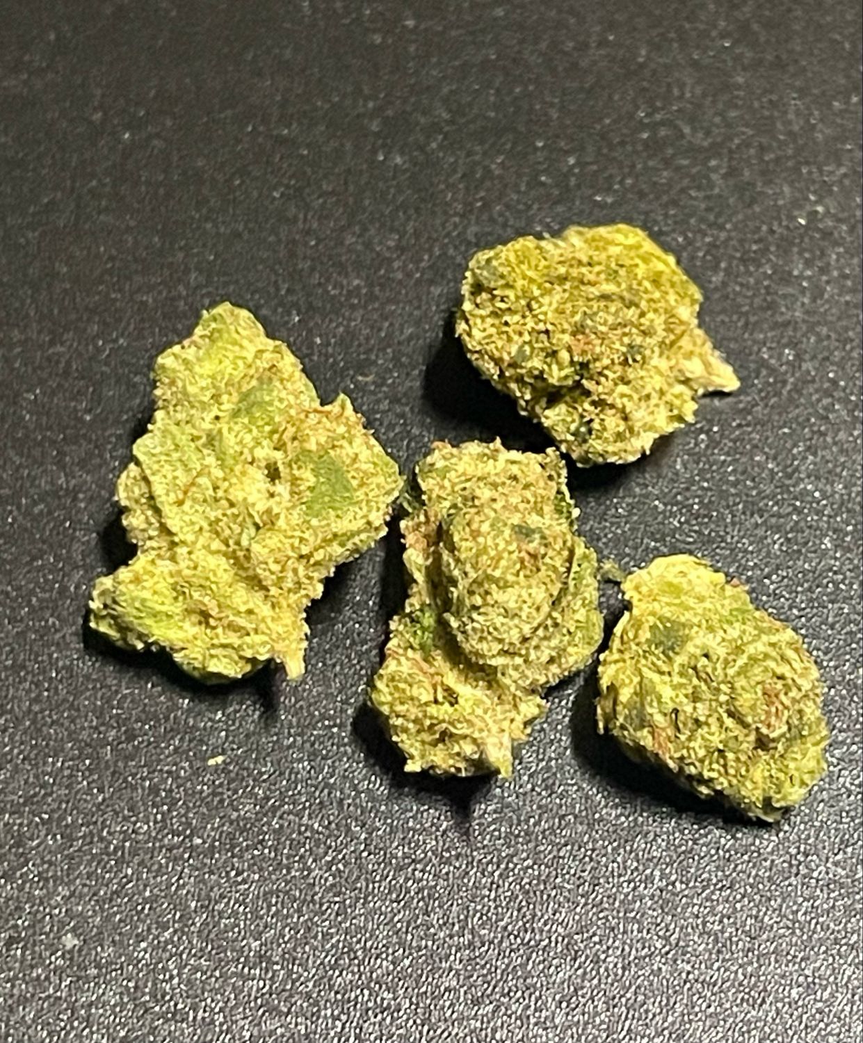 Flower: Donny Burger THC: 27% (3.5)g Indica