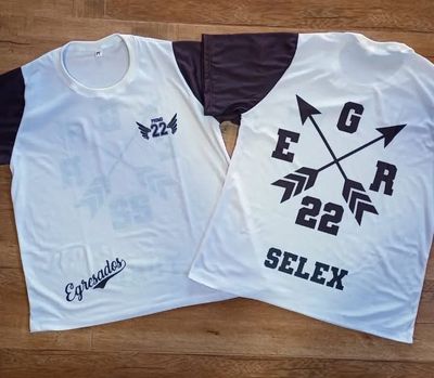 Remeras blancas realizadas en tela set de poliéster sublimadas
