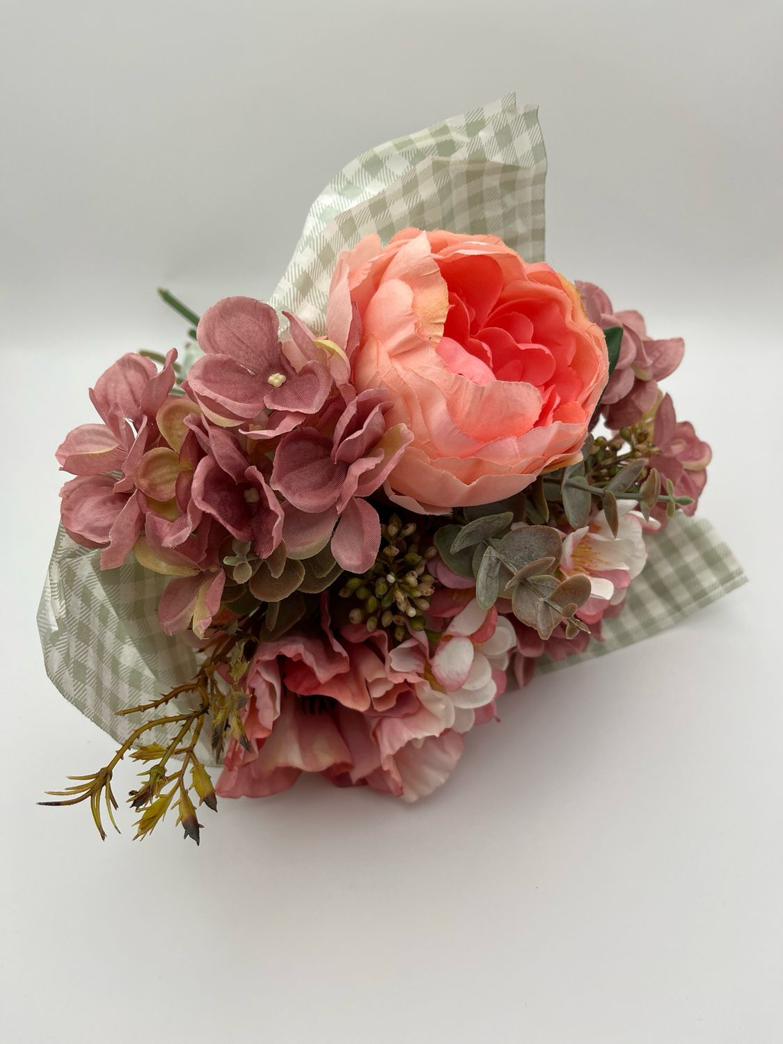 Peony Mauve Handtied Bouquet