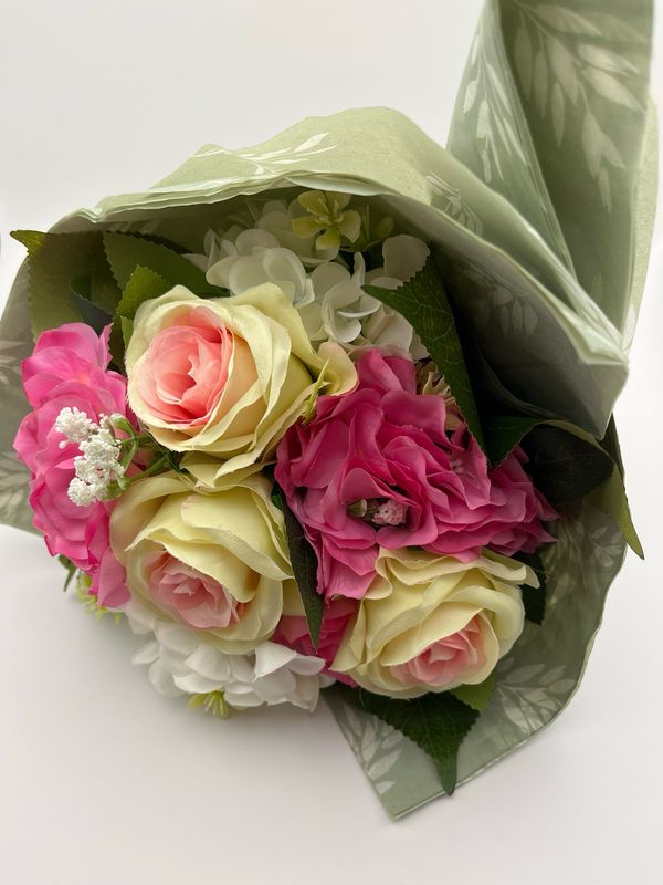 Rose Handtied Bouquet