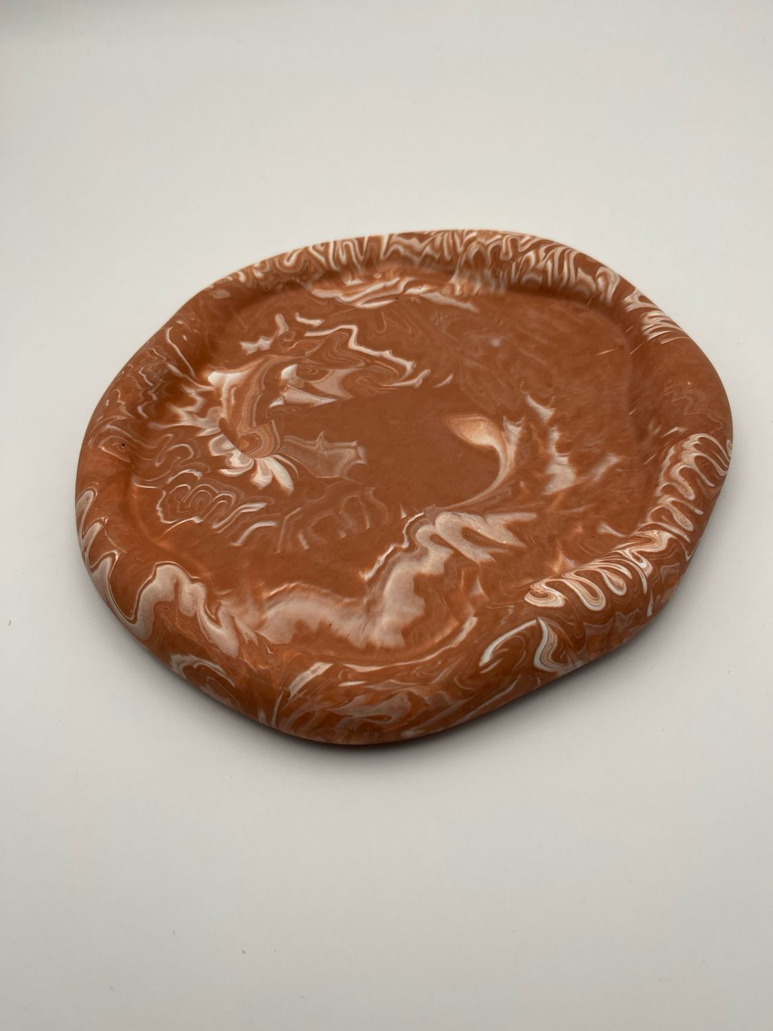 Iregular Round Tray