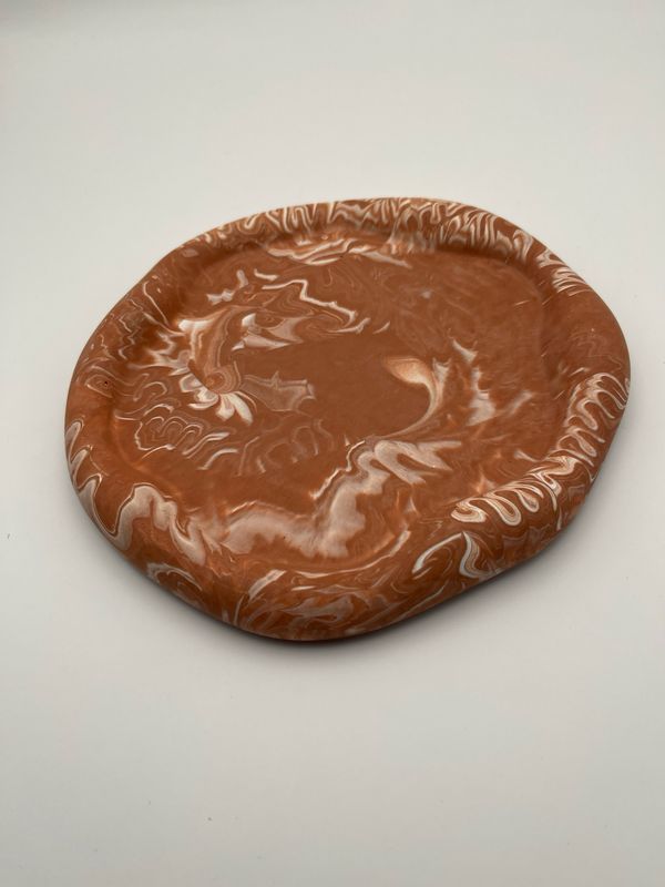 Iregular Round Tray