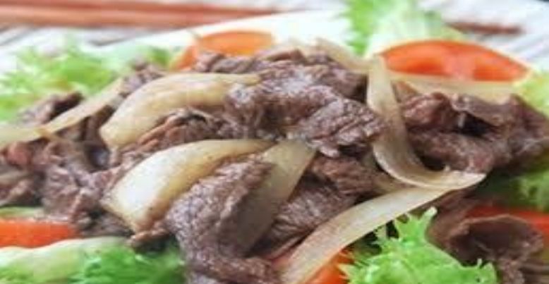 R7 Bœuf aux oignons