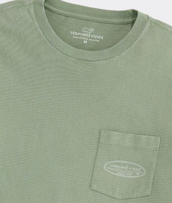 Vineyard Vines Drift-Dye Surf Logo Long-Sleeve Pocket Tee in Dune Grass