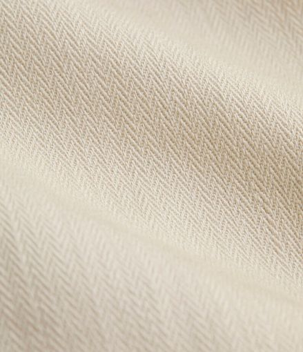 Vineyard Vines 5" Herringbone Everyday Shorts in Sand