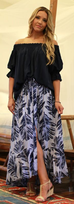 Lani Lau Palm Leaf Rosemary Skirt in Navy Small/Medium