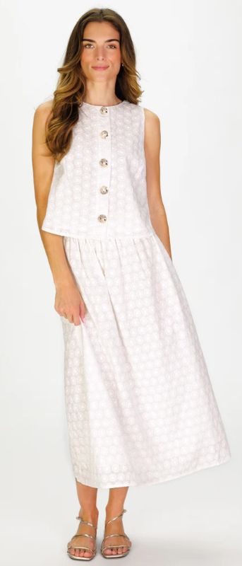 Duffield Lane Della Top in White Embroidered Floral