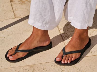 Archies Footwear Women's Arch Support Flops in Black