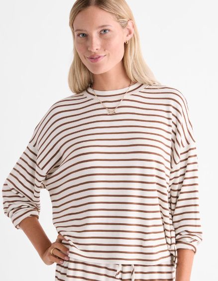 Dreamy Jersey Pullover in White Cap / Coconut