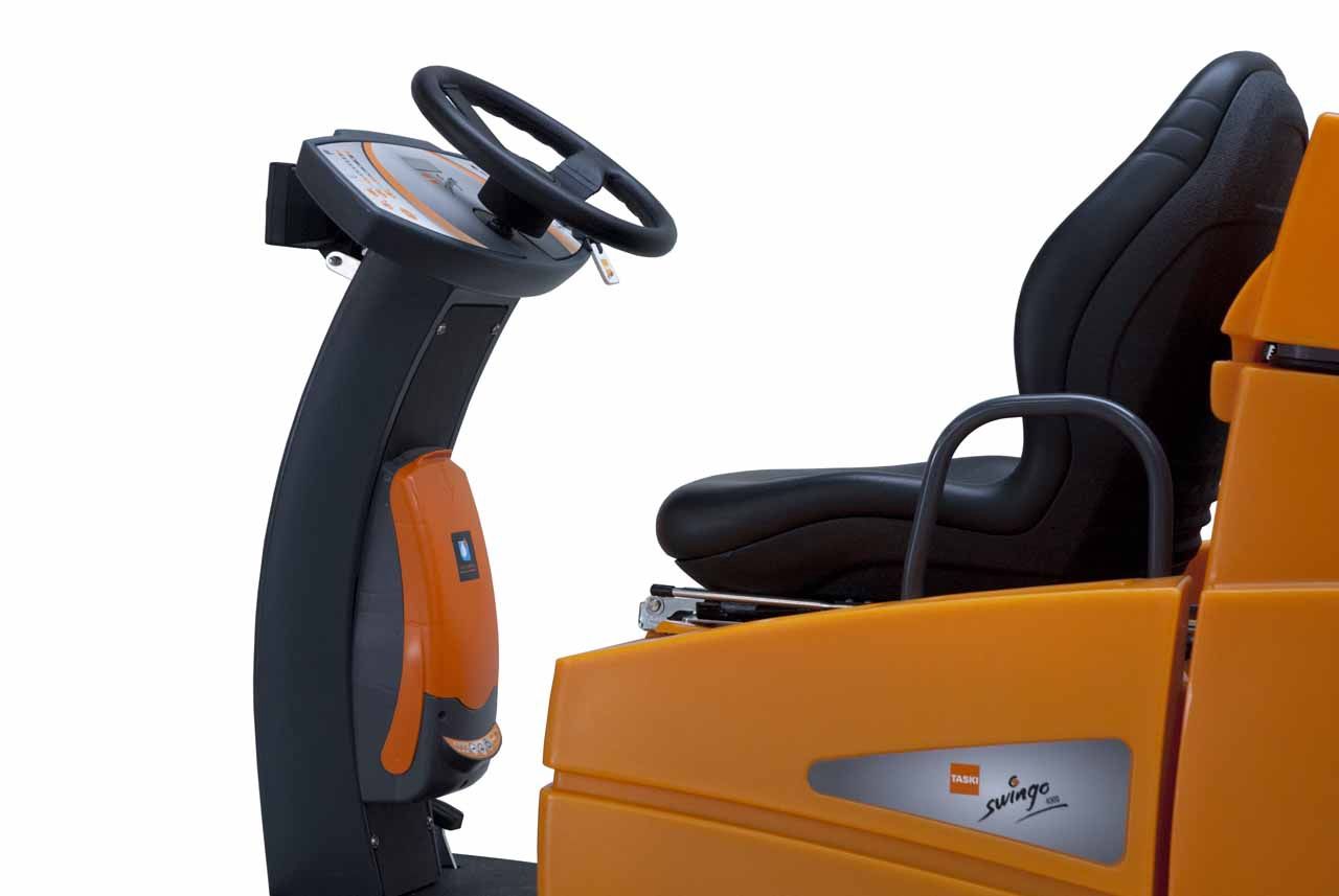 Taski swingo 4000B Lithium Kit (220 V Service REQUIRED) 34 in. Ride-on Auto Scrubber D1230355
