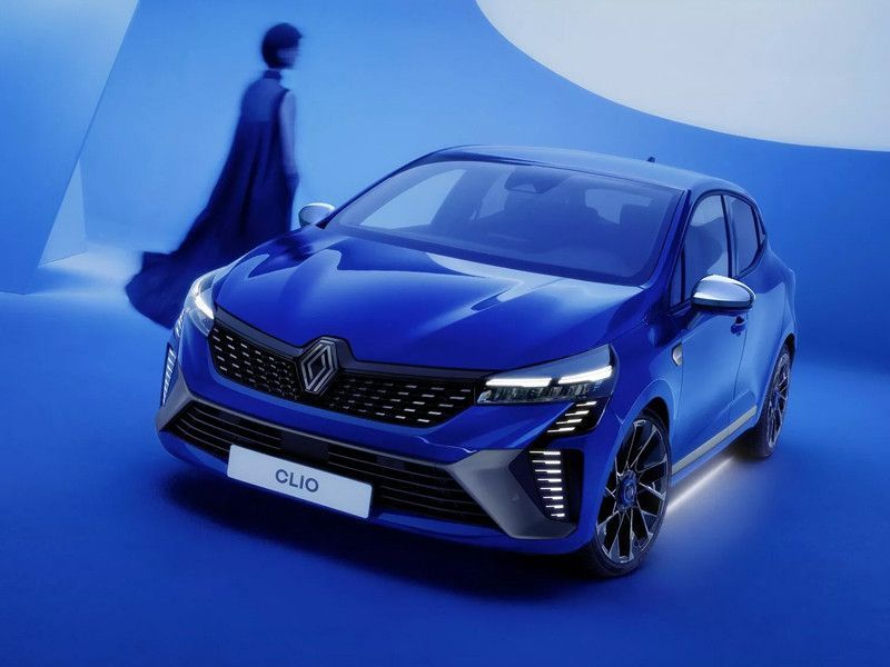 Renault Clio de couleur bleue