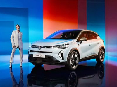 Vue avant d'un Renault Captur blanc