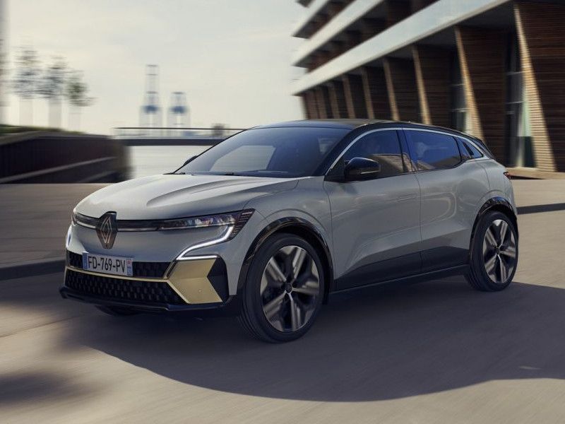 Face avant de la Renault Mégane électrique