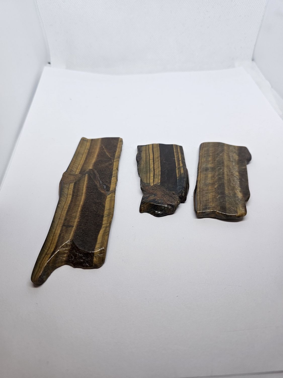 l tigers eye polished