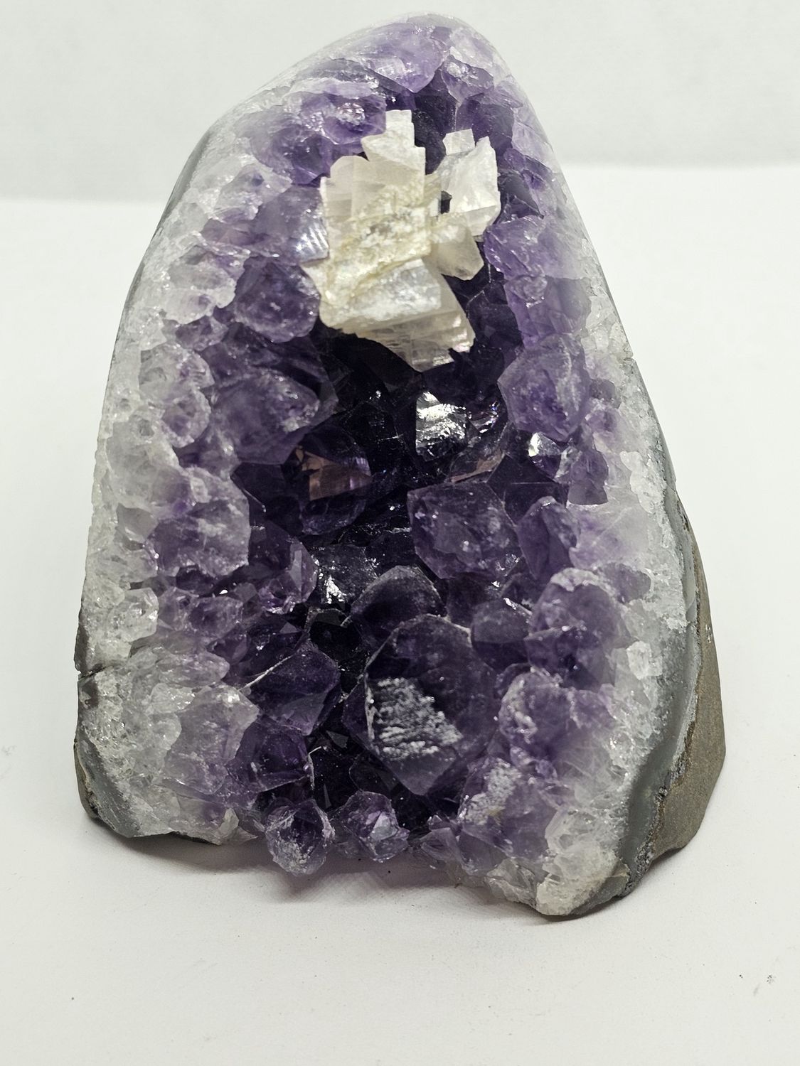 Amythest cluster w/calcite