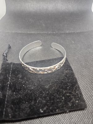 engraved bracelet