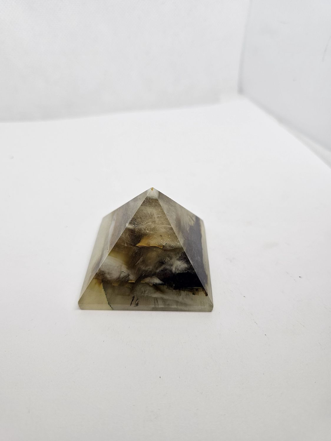 garden quartz pyramid