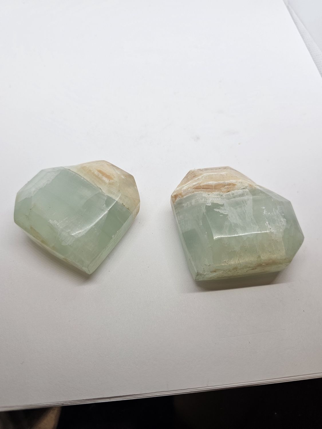 Caribbean calcite medium heart