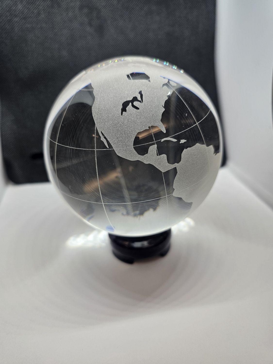 LEAD QUARTS GLOBE A