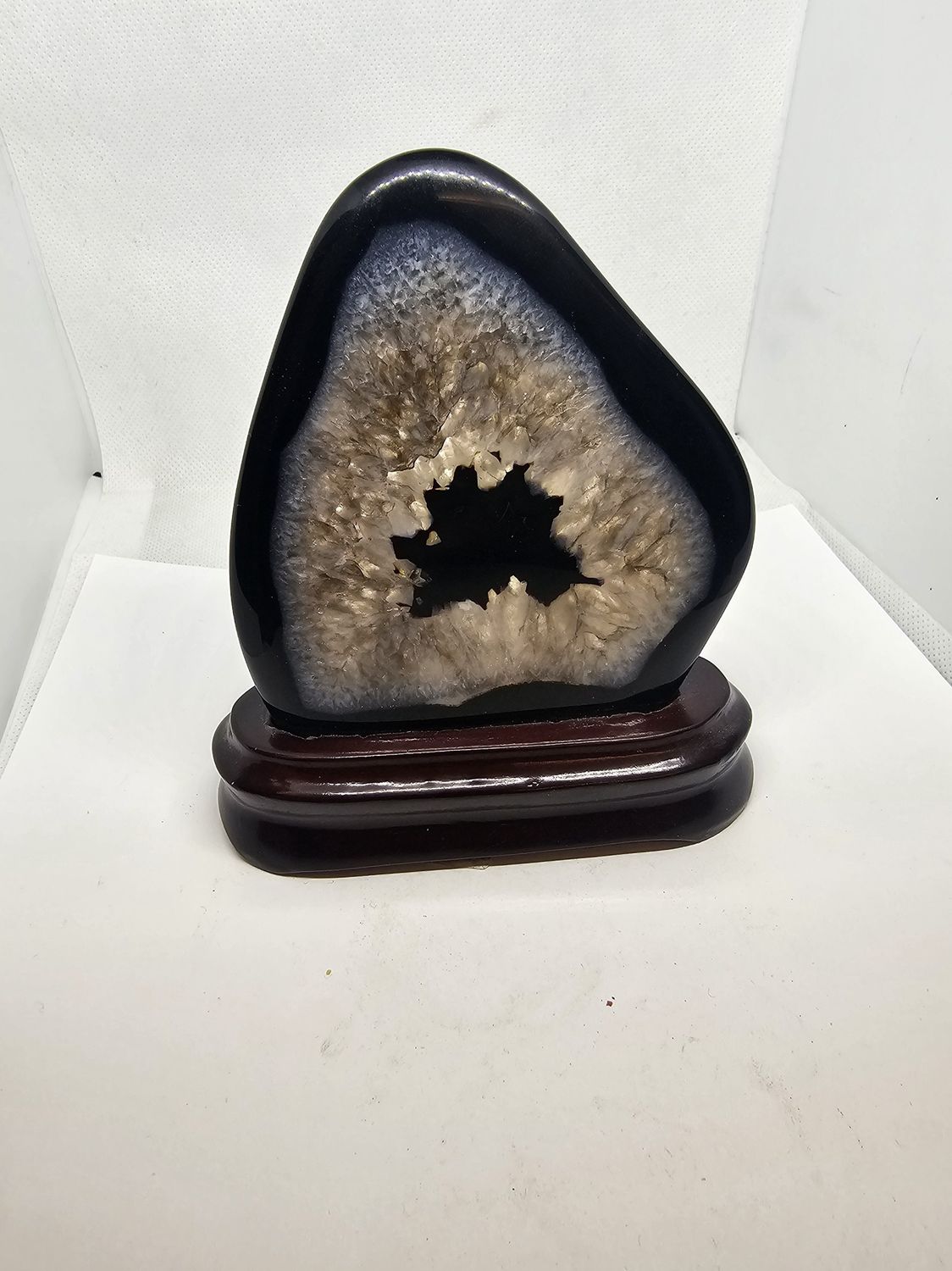 QUARTZ THUNDER EGG SLICE