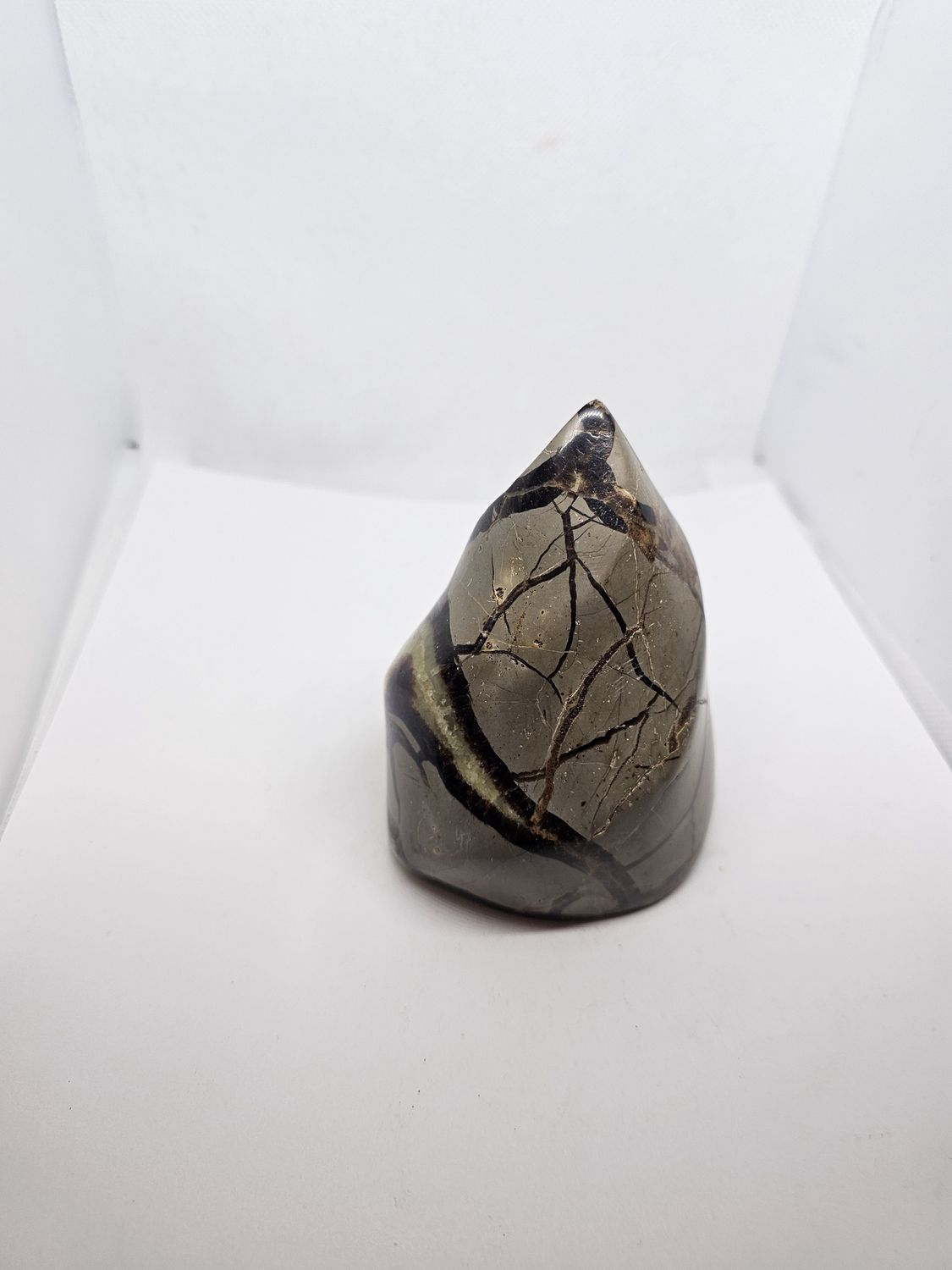 large septarian flame