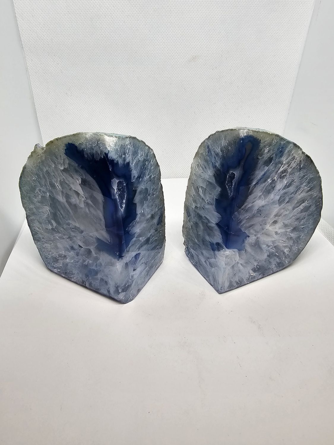DYED AGATE BOOKEND SET