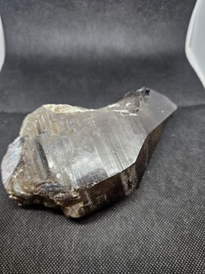 large smokey crystal 761g