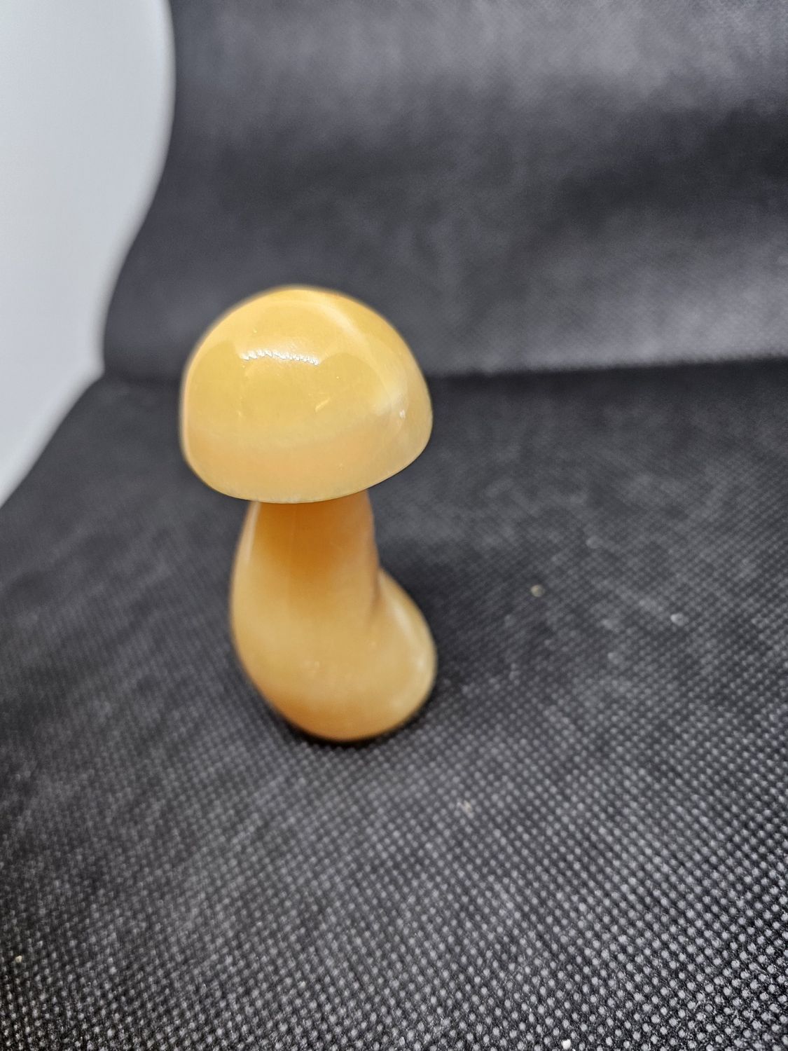 angular calcite mushroom
