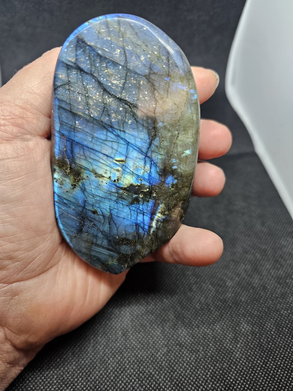 Labradorite free form polished 529g