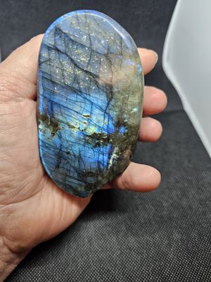 Labradorite free form polished 529g