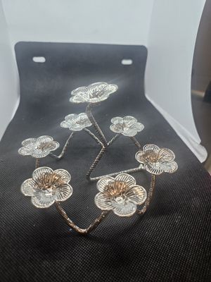 rose silver color stand