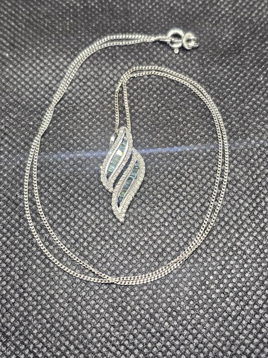 opal wave lab necklace