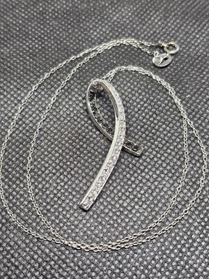 loop spinel necklace
