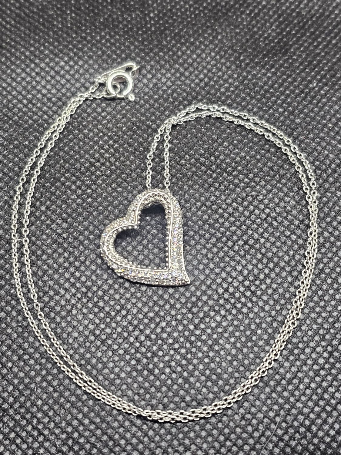 heart med diamond sim necklace